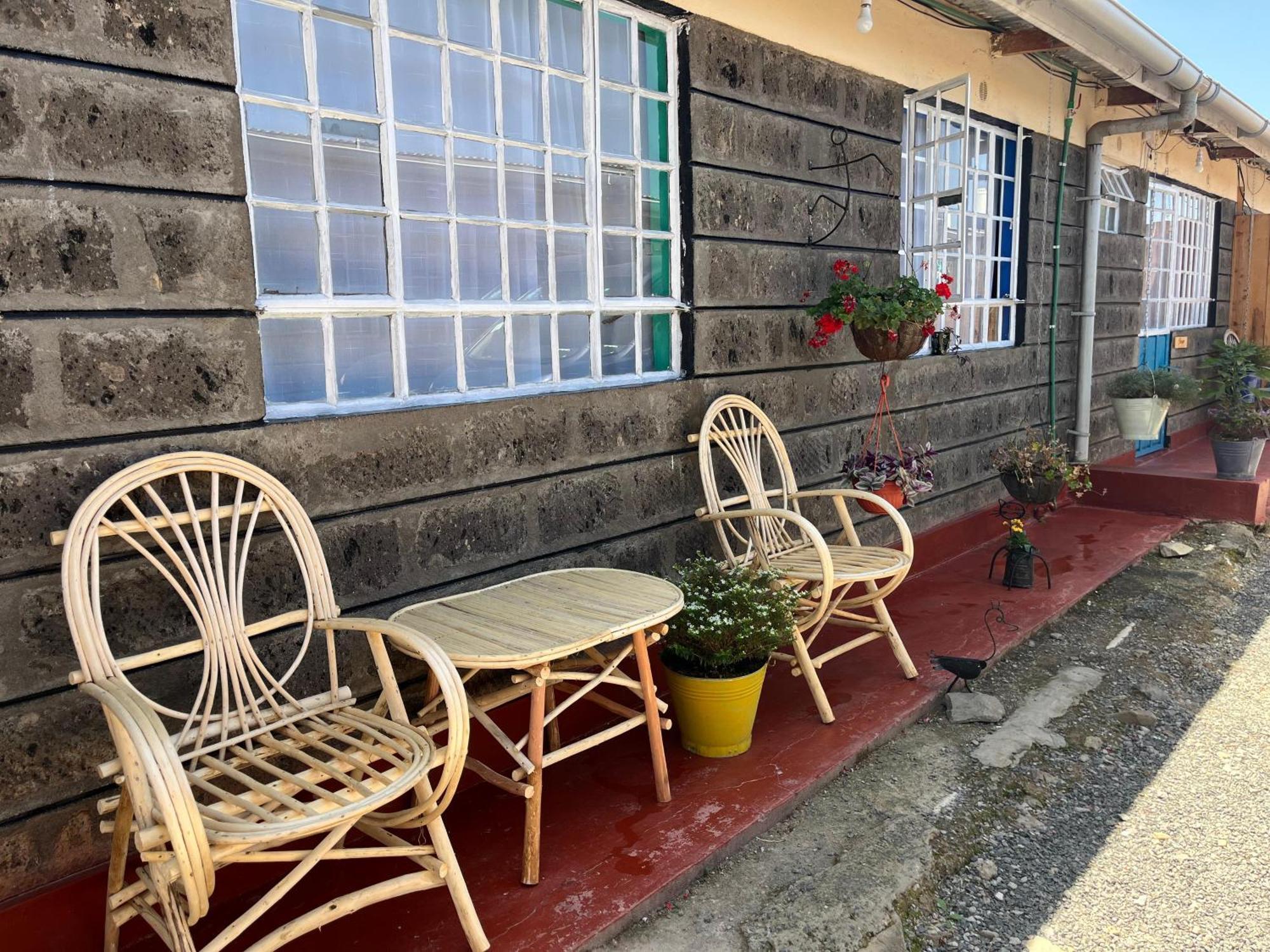 Rafiki House Hotel Nanyuki Exterior photo